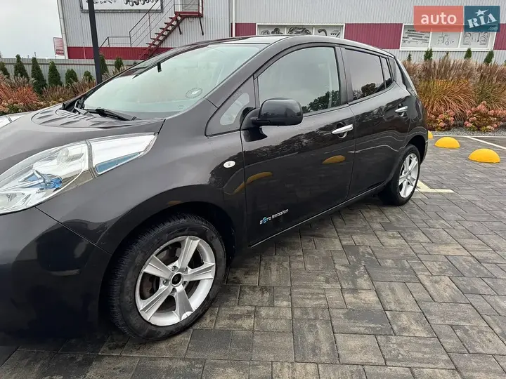 Nissan Leaf 2013 photo 3