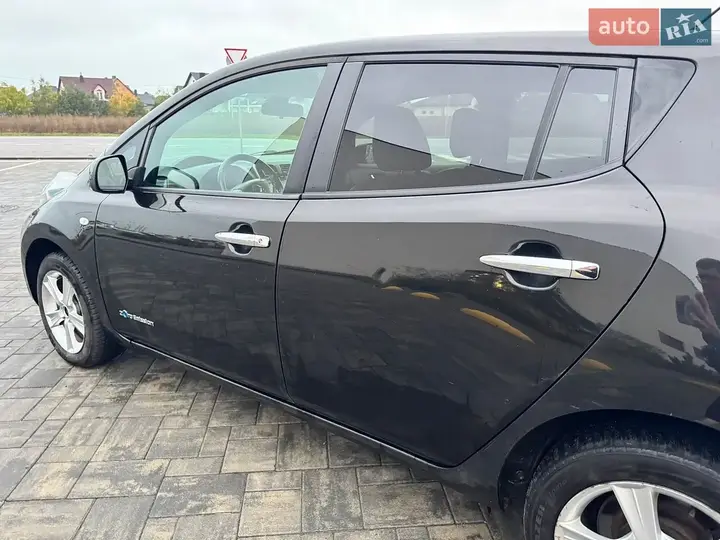 Nissan Leaf 2013 photo 5