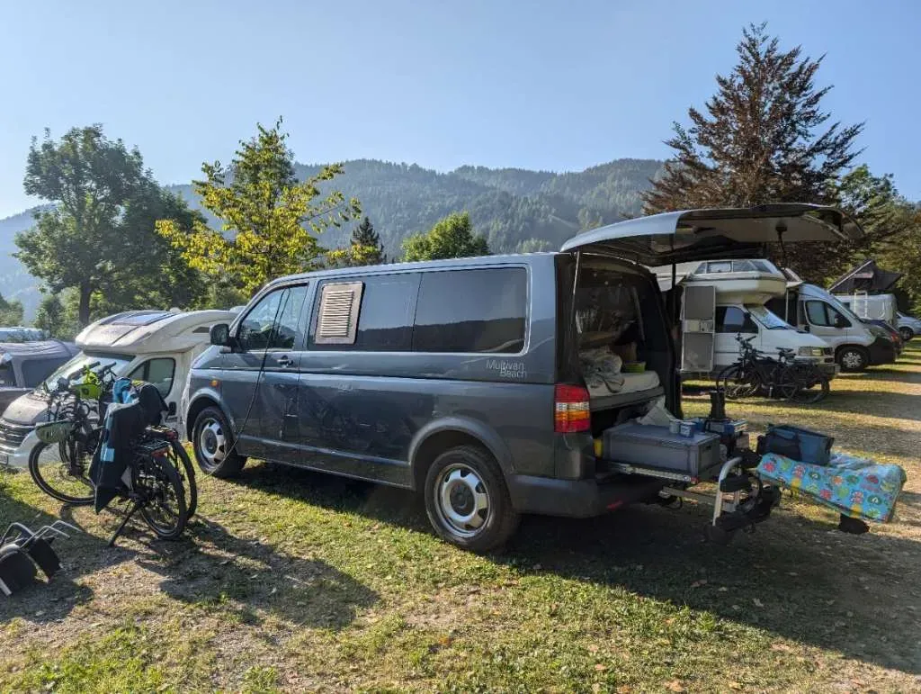Volkswagen T5 2006 photo 2