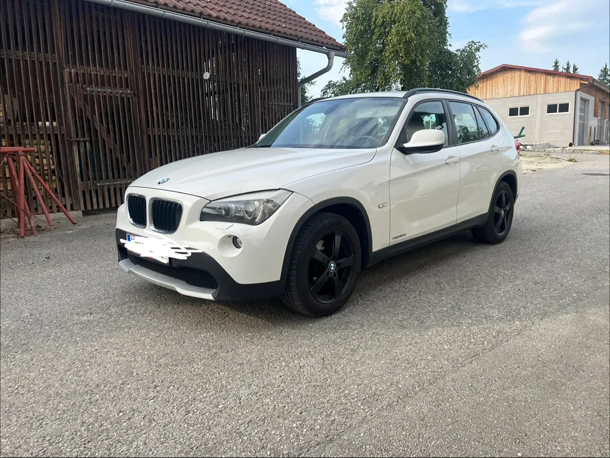 BMW X1 2012 photo 2
