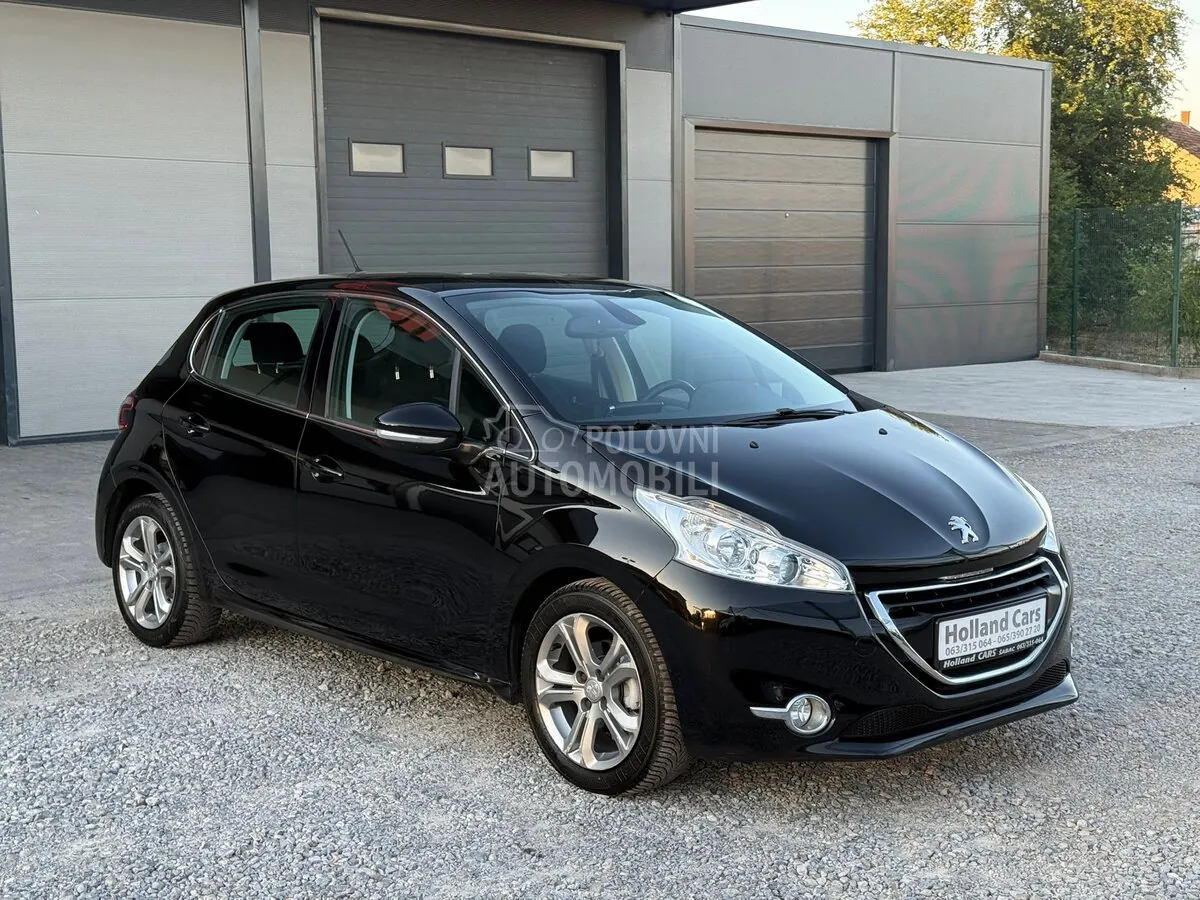 Peugeot 208 2014 photo 3