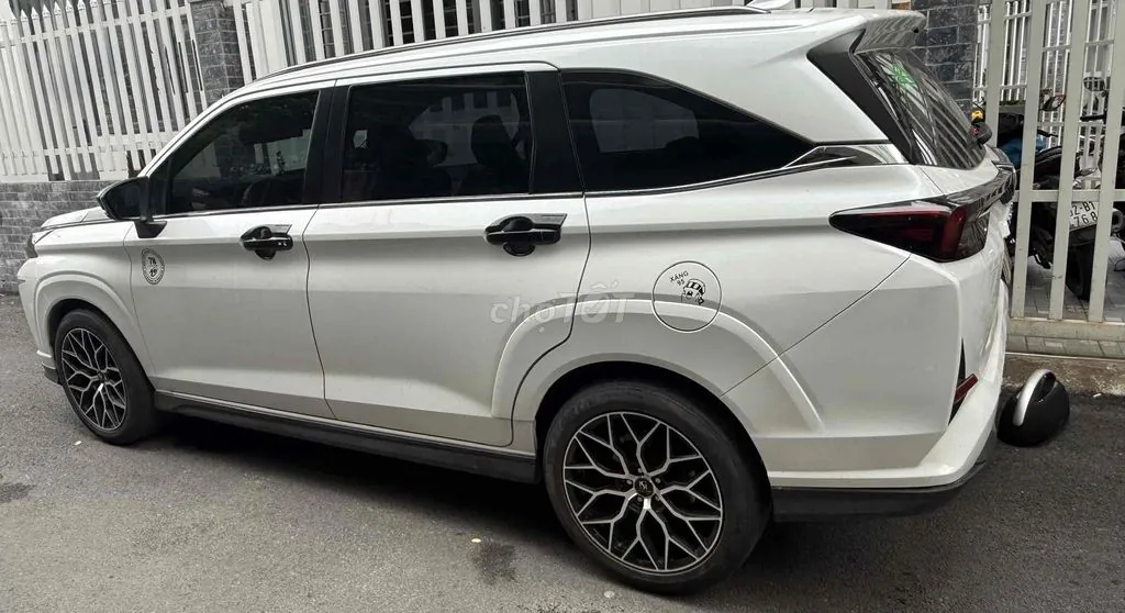 Toyota Veloz Cross 2023 photo 2