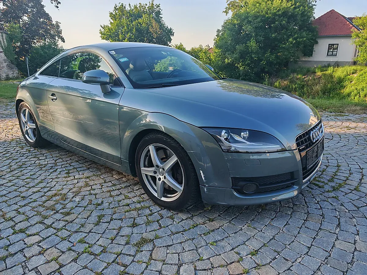 Audi Tt 2009 photo 2
