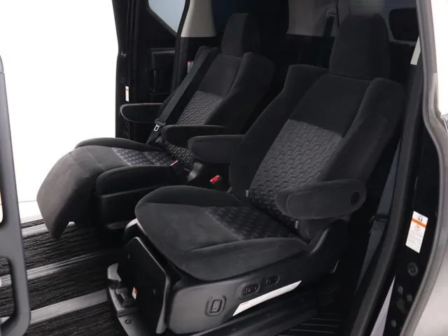 Toyota Alfa Romeo 2015 photo 3