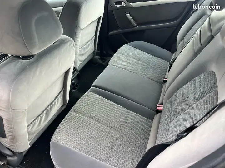 Peugeot 407 2004 photo 4