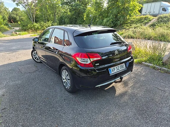 Citroen C4 2014 photo 3