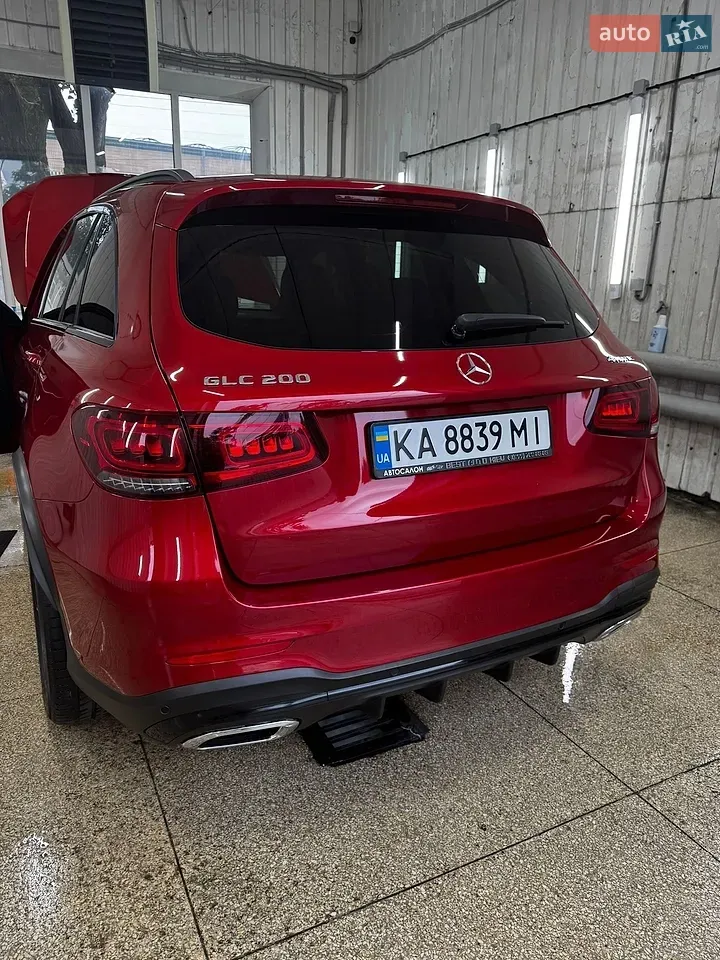 Mercedes-Benz Glc-Class 2019 photo 2