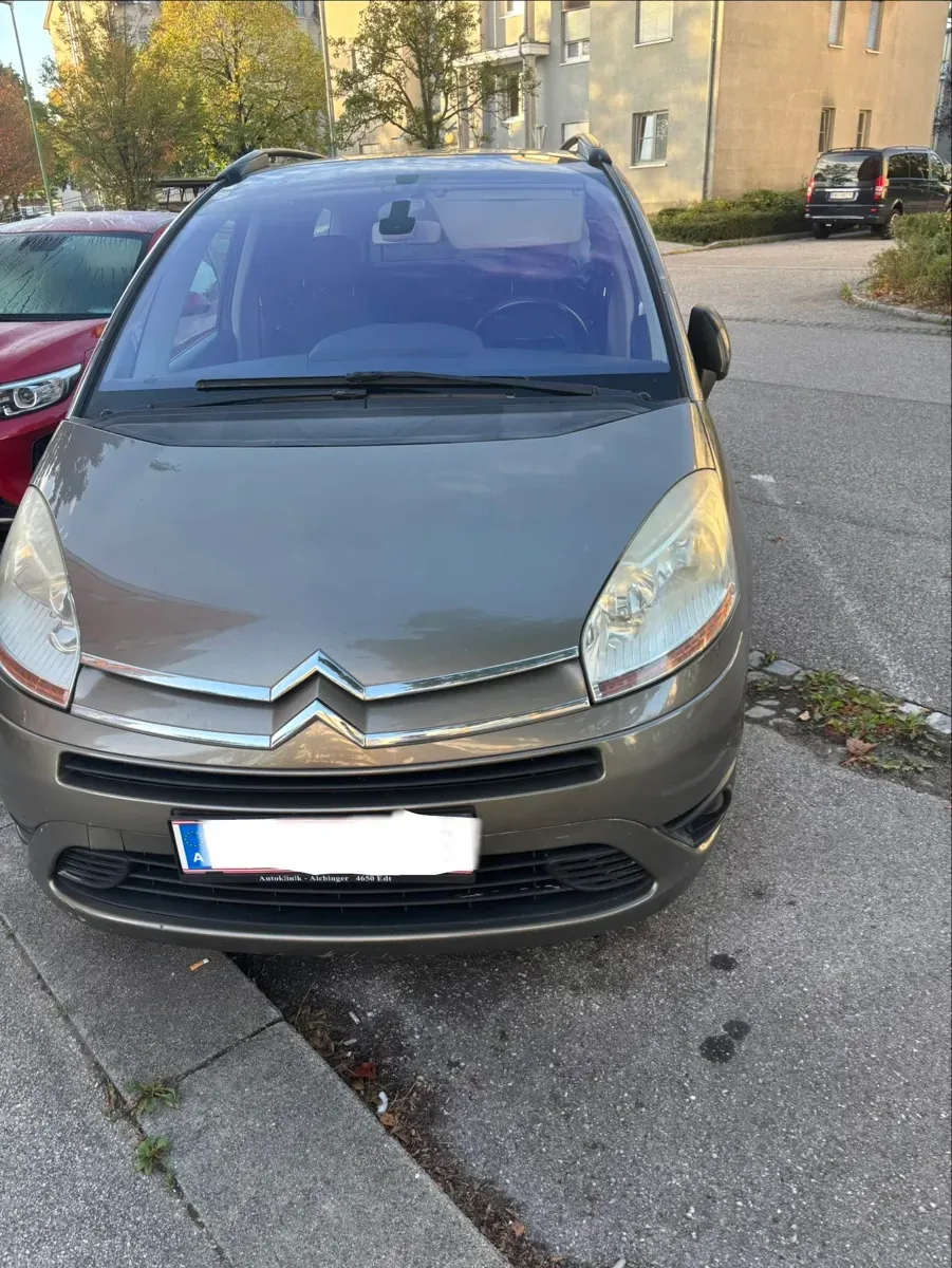 Citroen C4 Picasso 2009 photo 2