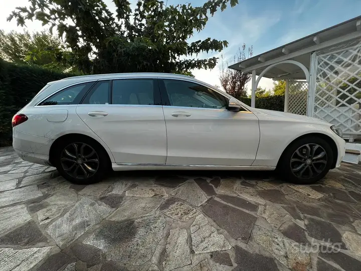 Mercedes-Benz C200 2015 photo 4