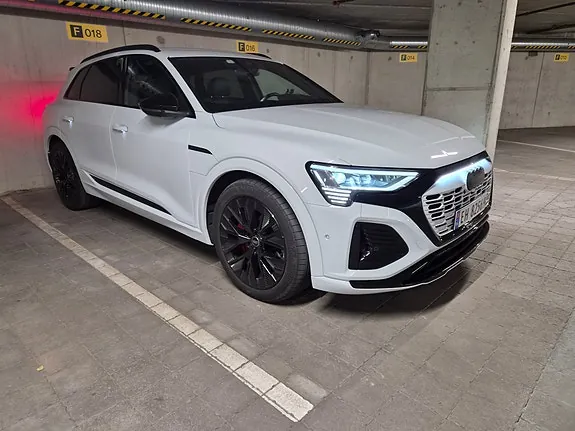 Audi Q8 E-Tron 2024 photo 4