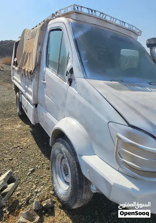 Mercedes-Benz 230 2009 photo 2