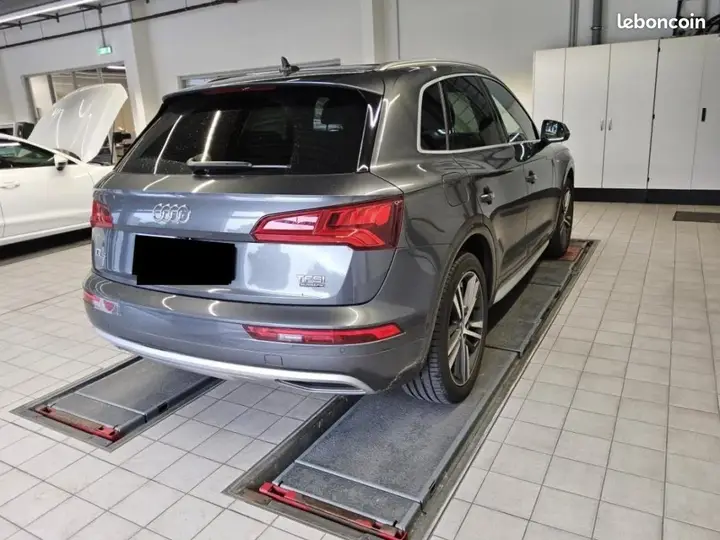Audi Q5 2017 photo 2