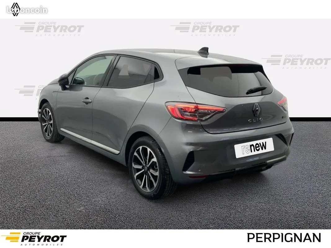 Renault Clio 2025 photo 3