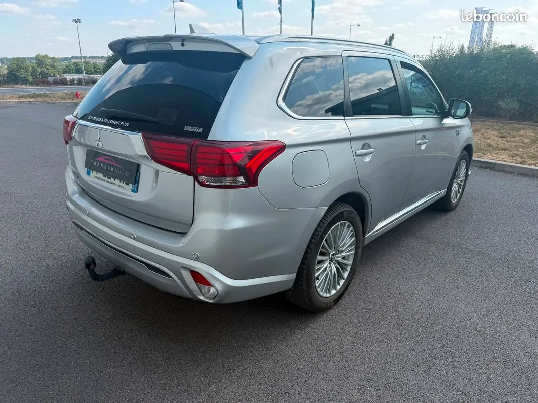 Mitsubishi Outlander 2020 photo 5