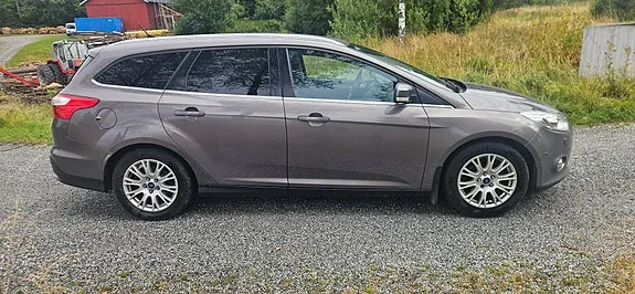 Ford Focus 2011 photo 4