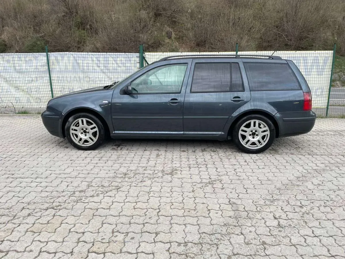 Volkswagen Golf 2002 photo 2