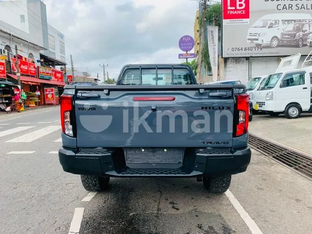 Toyota Hilux 2026 photo 5