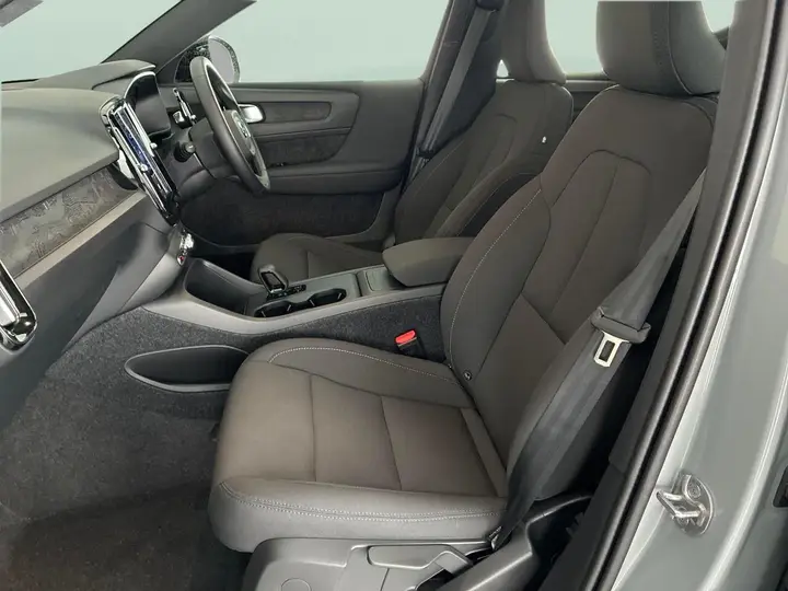 Volvo Ex40 2026 photo 4