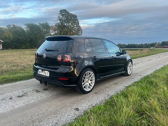 Volkswagen Golf V 2005 photo 3