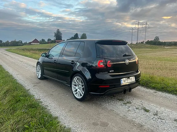 Volkswagen Golf V 2005 photo 4