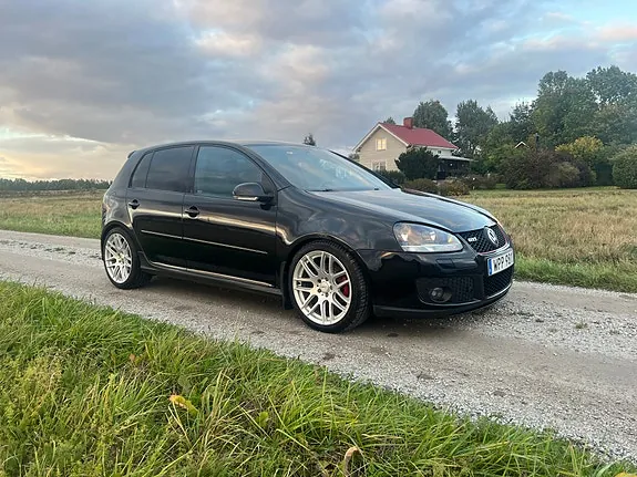 Volkswagen Golf V 2005 photo 2