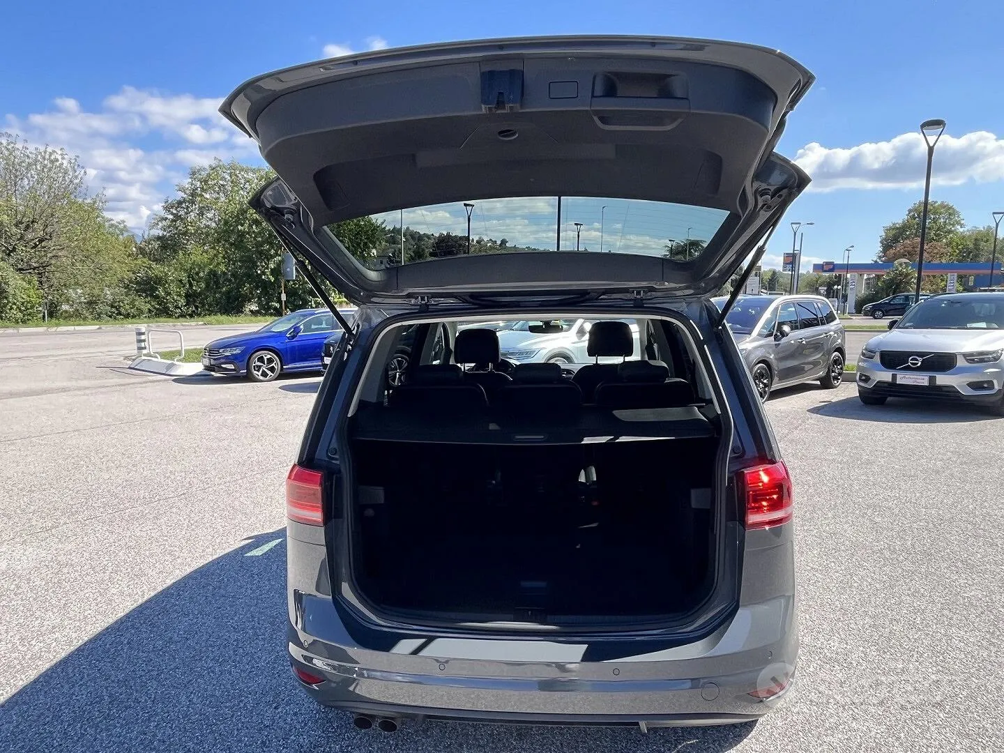 Volkswagen Touran 2021 photo 5
