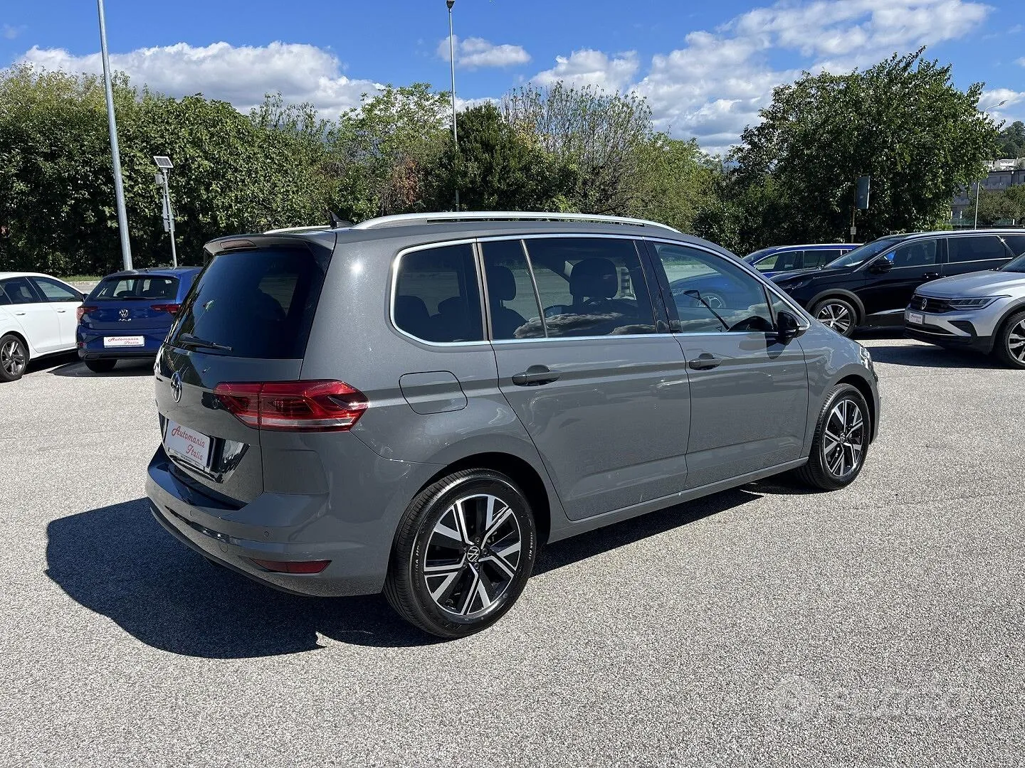 Volkswagen Touran 2021 photo 4