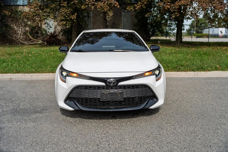 Toyota Corolla Hatchback 2022 photo 2