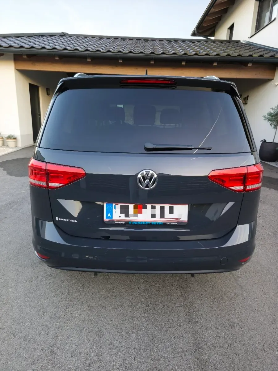 Volkswagen Touran 2018 photo 3