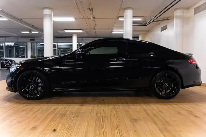 Mercedes-Benz C-Class 2019 photo 3