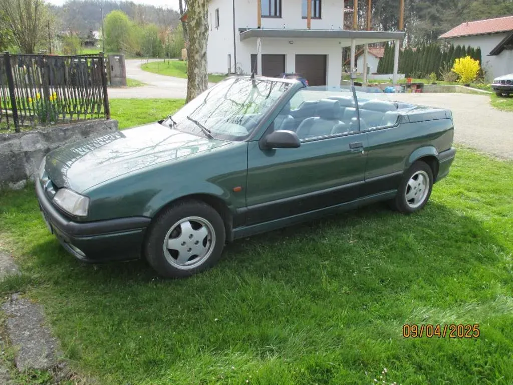 Renault R 19