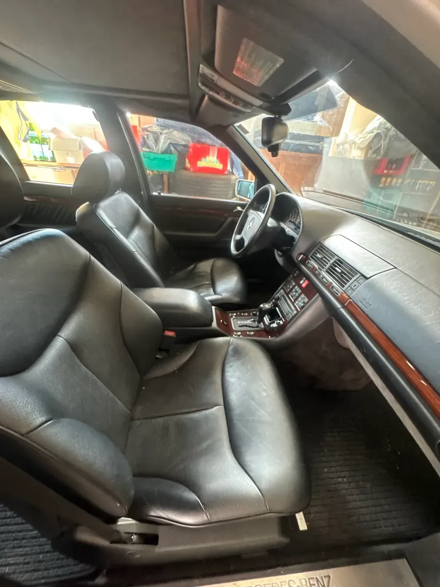 Mercedes-Benz S-Class 1992 photo 2
