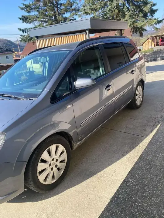 Opel Zafira 2006 photo 3