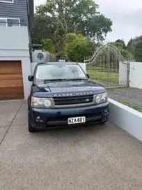 Land Rover Range Rover Sport 2011 photo 4