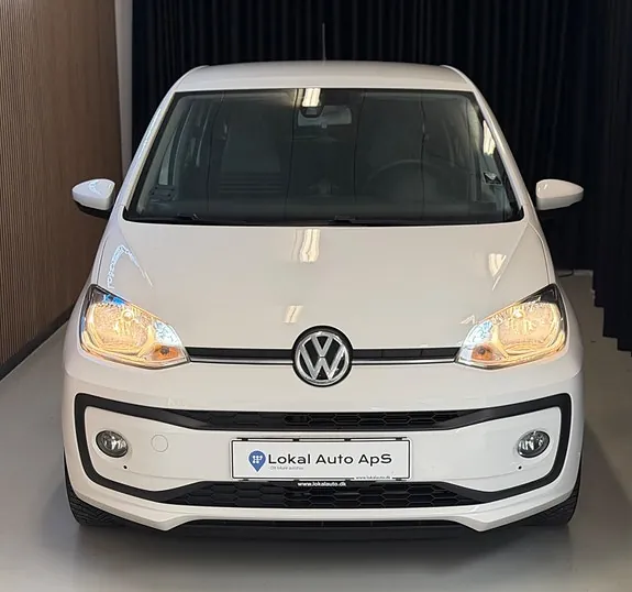 Volkswagen Up 2018 photo 2