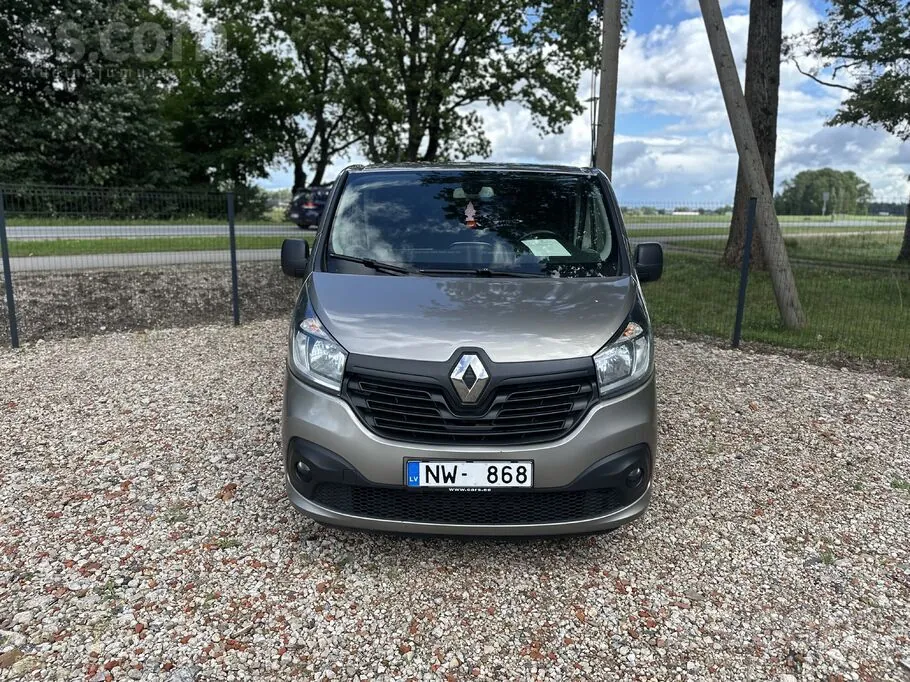 Renault Trafic 2017 photo 2