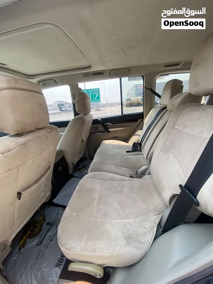 Mitsubishi Pajero Gls 2013 photo 2