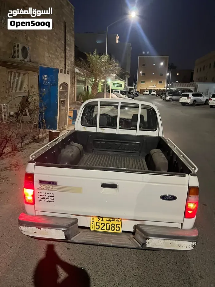 Ford Falcon 2004 photo 4