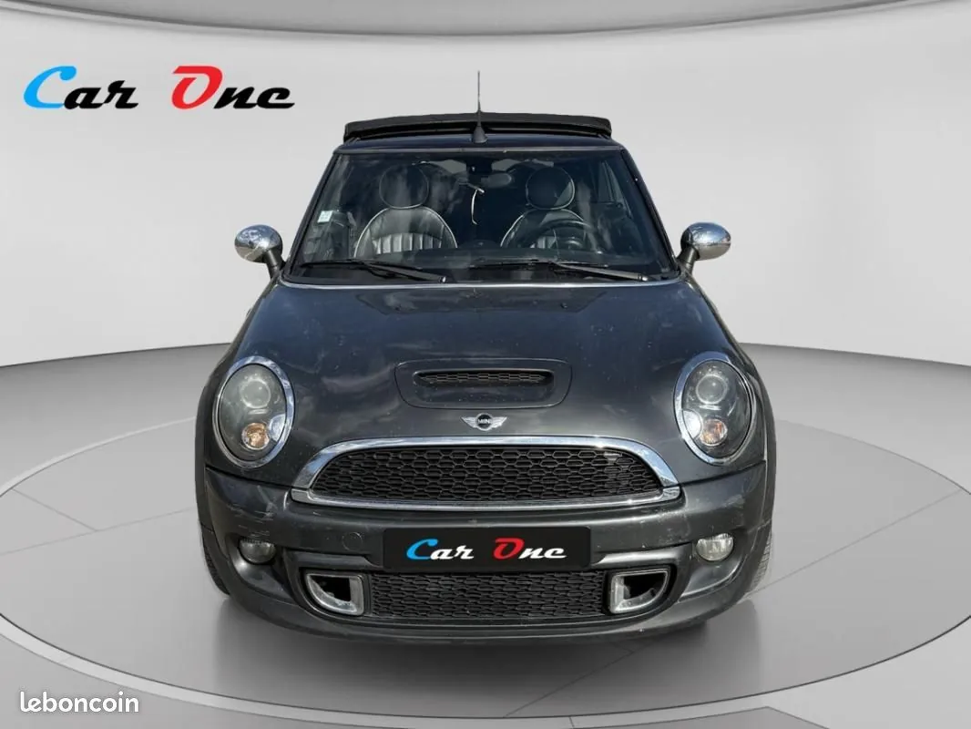 Mini Mini Cabriolet 2011 photo 2