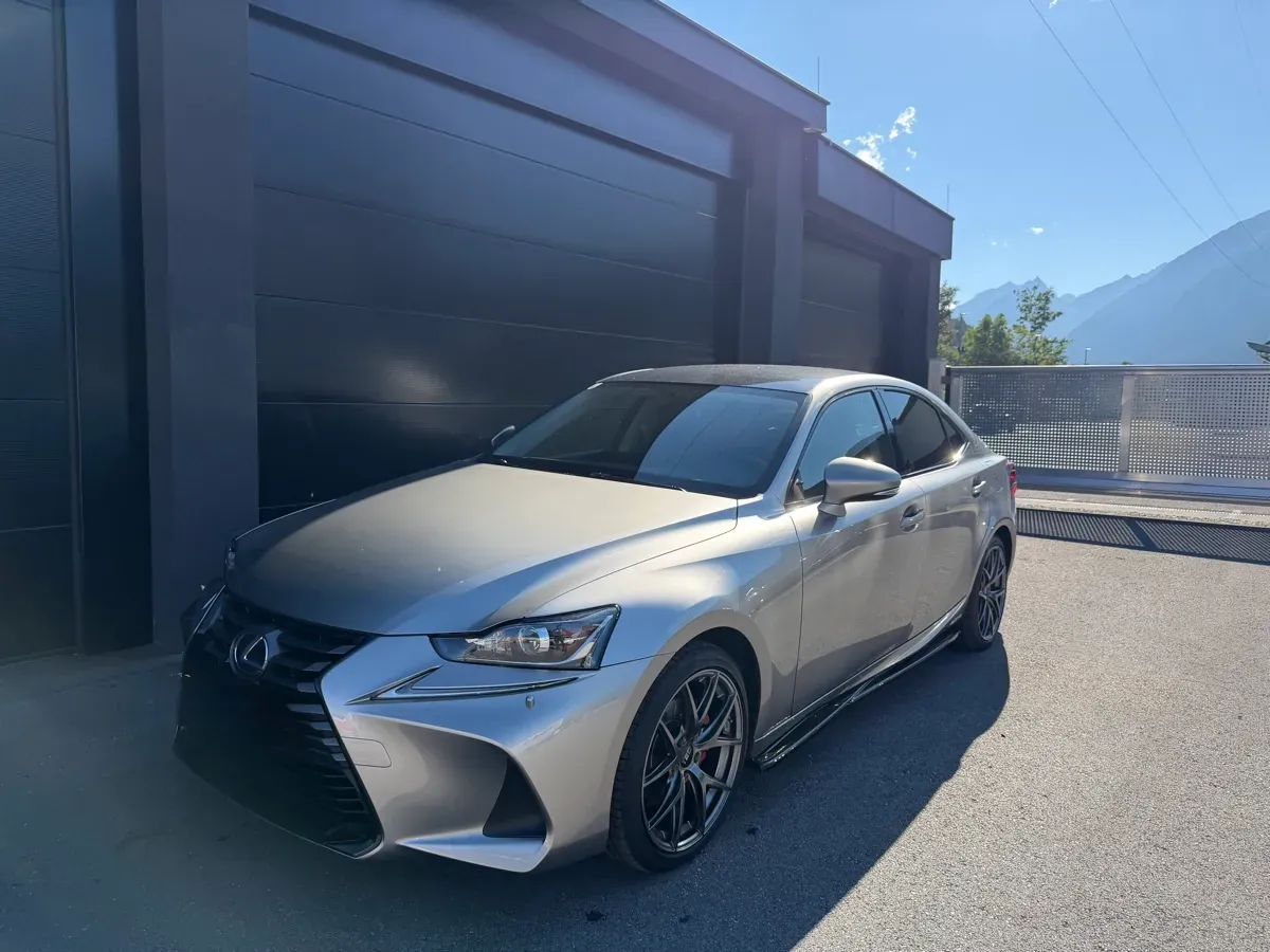 Lexus Is