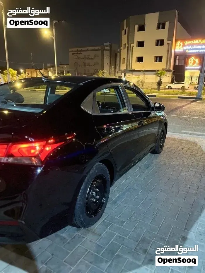 Hyundai Accent 2019 photo 3
