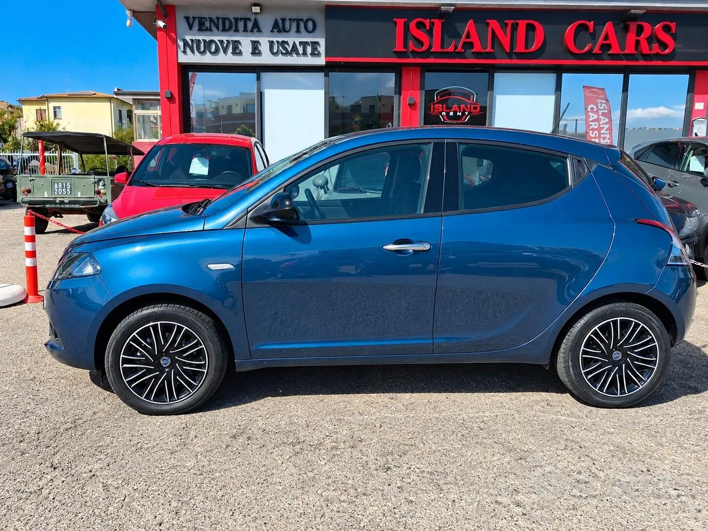 Lancia Ypsilon 2023 photo 2