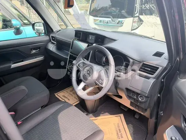 Toyota Roomy 2025 photo 3