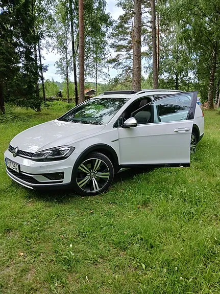 Volkswagen Golf Alltrack 2017 photo 2