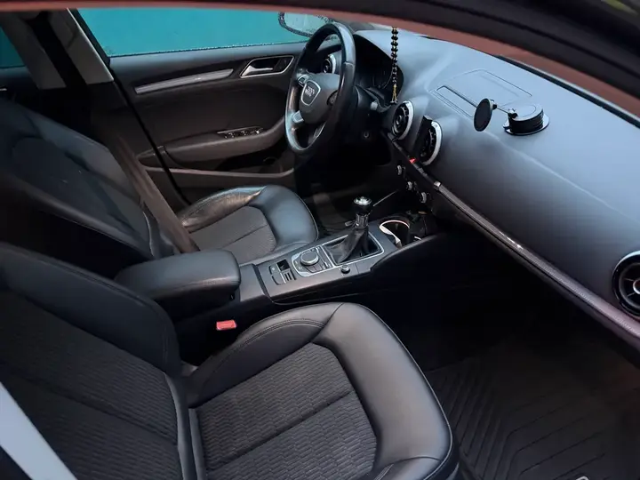 Audi A3 Sportback 2013 photo 3