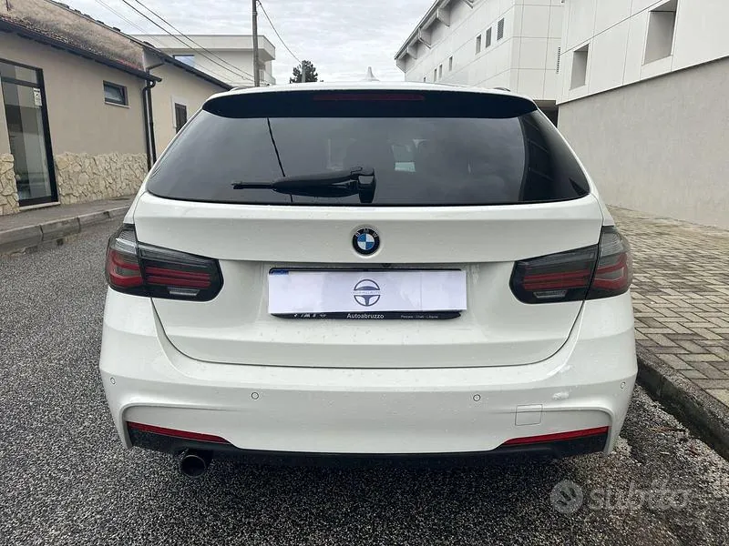BMW 3 Series 2018 photo 5