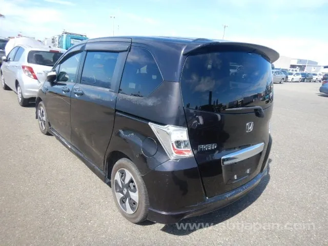 Honda Freed 2012 photo 3