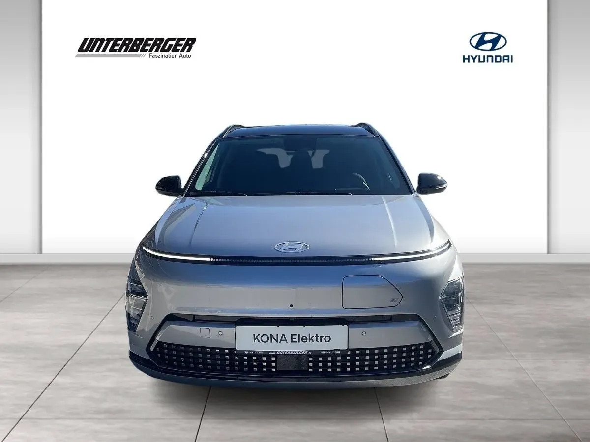 Hyundai Kona 2023 photo 2