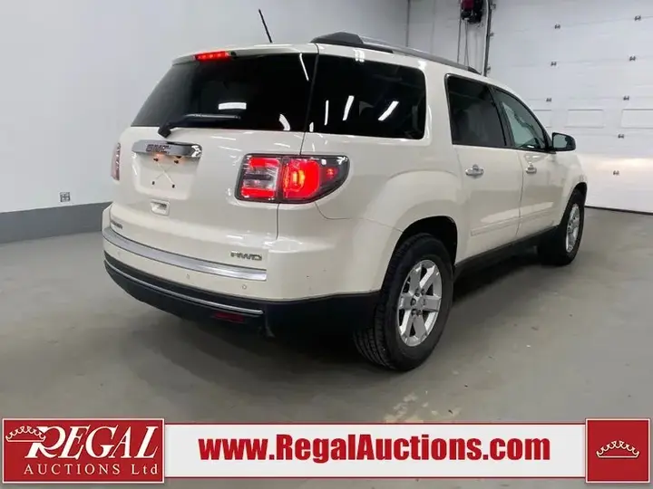 GMC Acadia 2013 photo 3