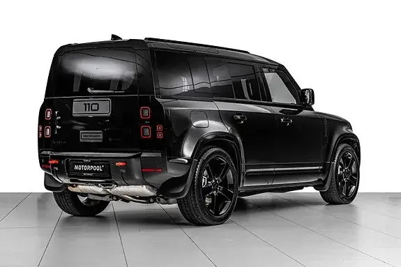 Land Rover Defender 110 2026 photo 2